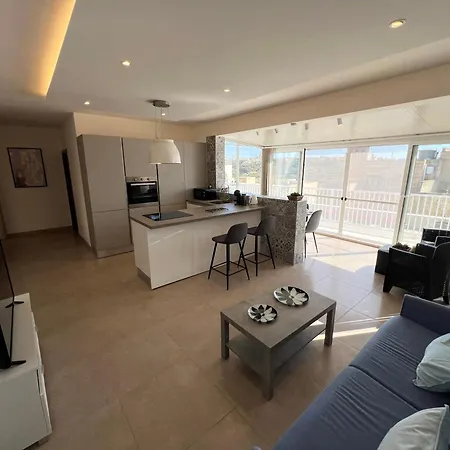 Pergola Penthouse Xaghra